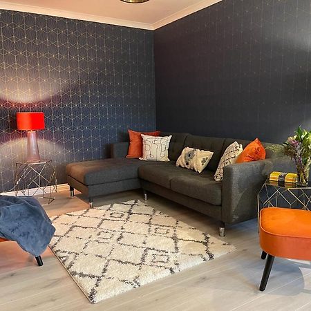 East Walls Apartment Chichester Bagian luar foto