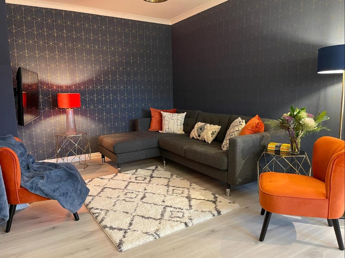 East Walls Apartment Chichester Bagian luar foto
